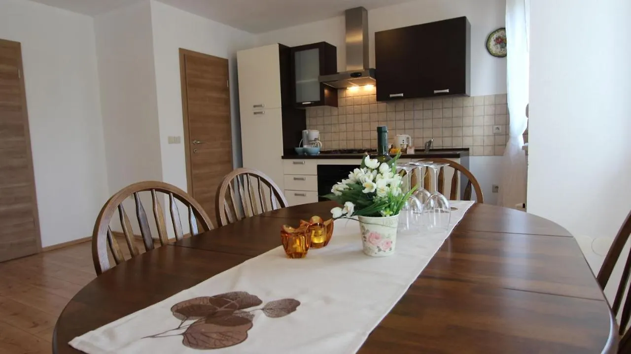 Apartment Ljudmila Sveti Anton  Kroatien